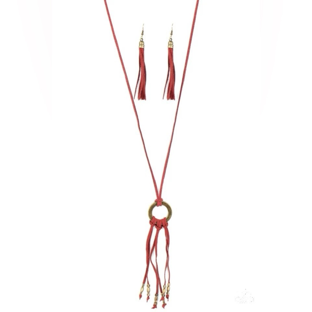 ❣️Long suede red (wine) and brass color beads necklace❣️*
